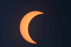 solar eclipse 2019 photos, solar eclipse 2019 pictures, live solar eclipse in india 2019, சூரிய கிரகணம், surya grahan
