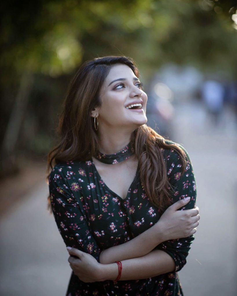 Aathmika, tamil cinema celebrities images