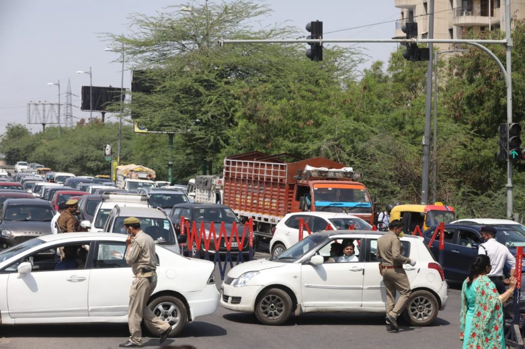 Coronavirus Outbreak : Delhi-Noida borders are sealed