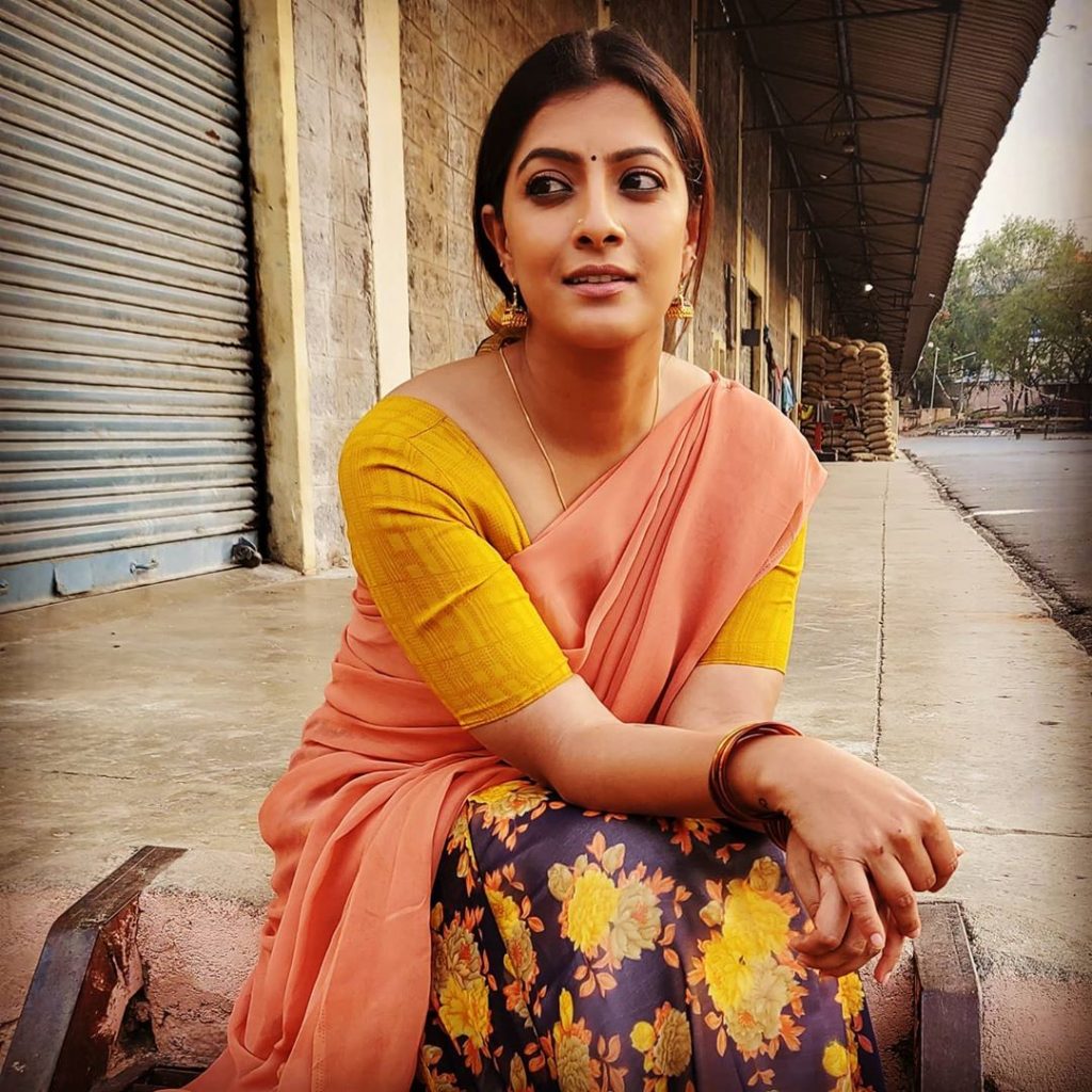 Tamil Cinema Celebrities Latest Images, Varalakshmi Sarathkumar